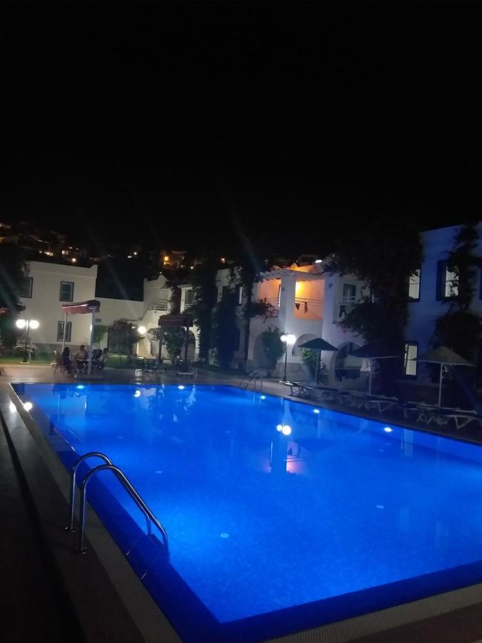 Paradise Apart Hotel บิเตซ ภายนอก รูปภาพ