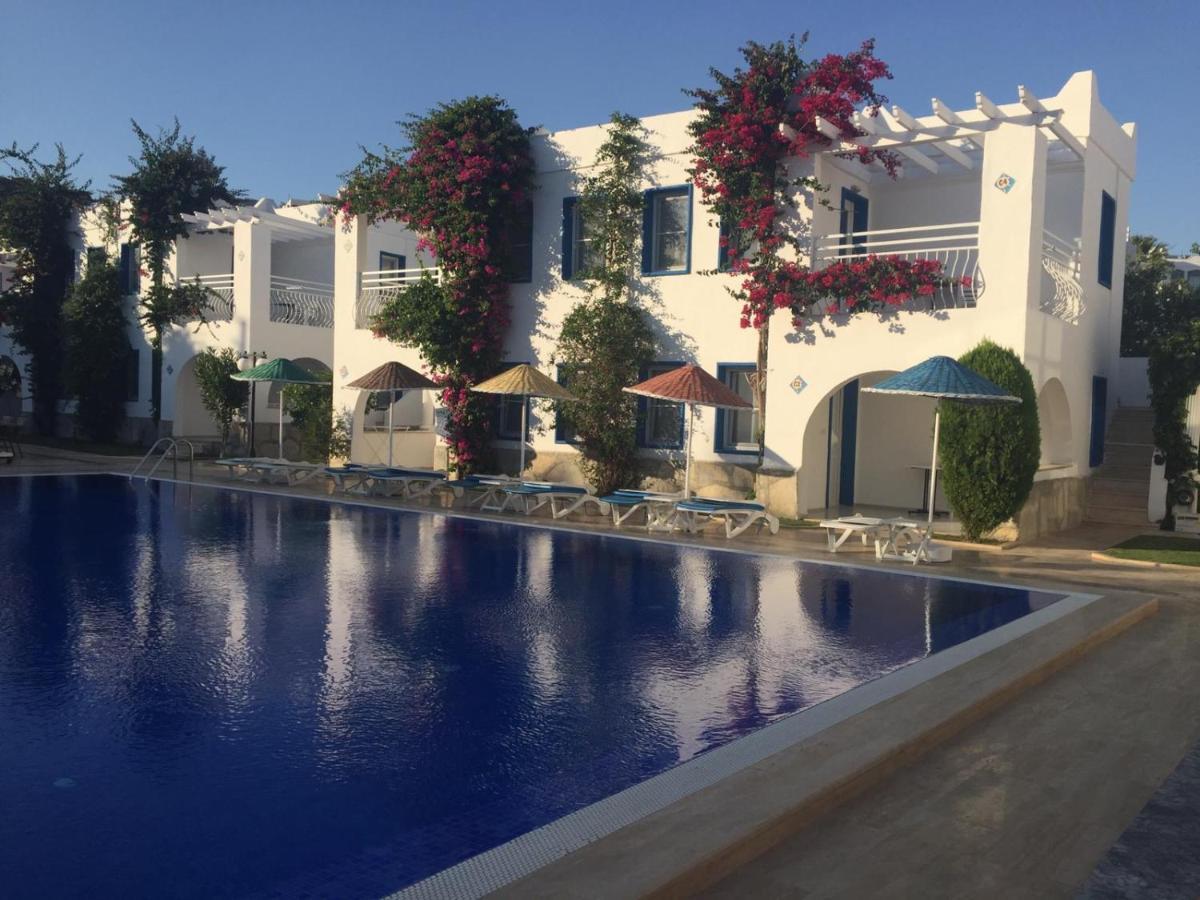 Paradise Apart Hotel บิเตซ ภายนอก รูปภาพ