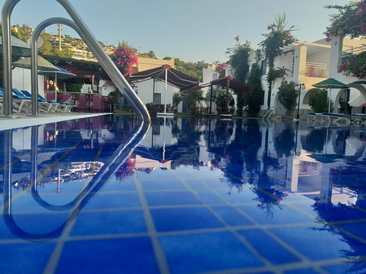 Paradise Apart Hotel บิเตซ ภายนอก รูปภาพ