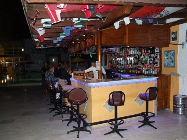Paradise Apart Hotel บิเตซ ภายนอก รูปภาพ